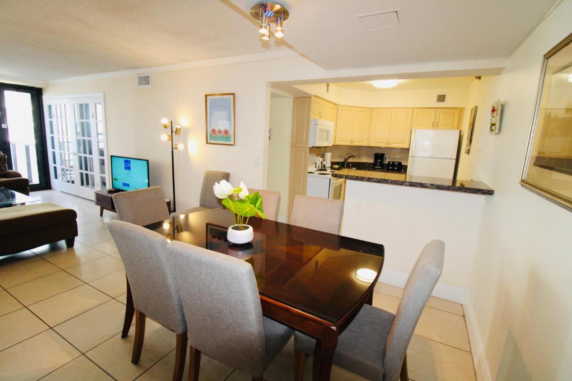 מיאמי ביץ' Alexander 1211 Beachfront Condo With Direct Beach Access, 2 Pools, Sauna, Gym מראה חיצוני תמונה