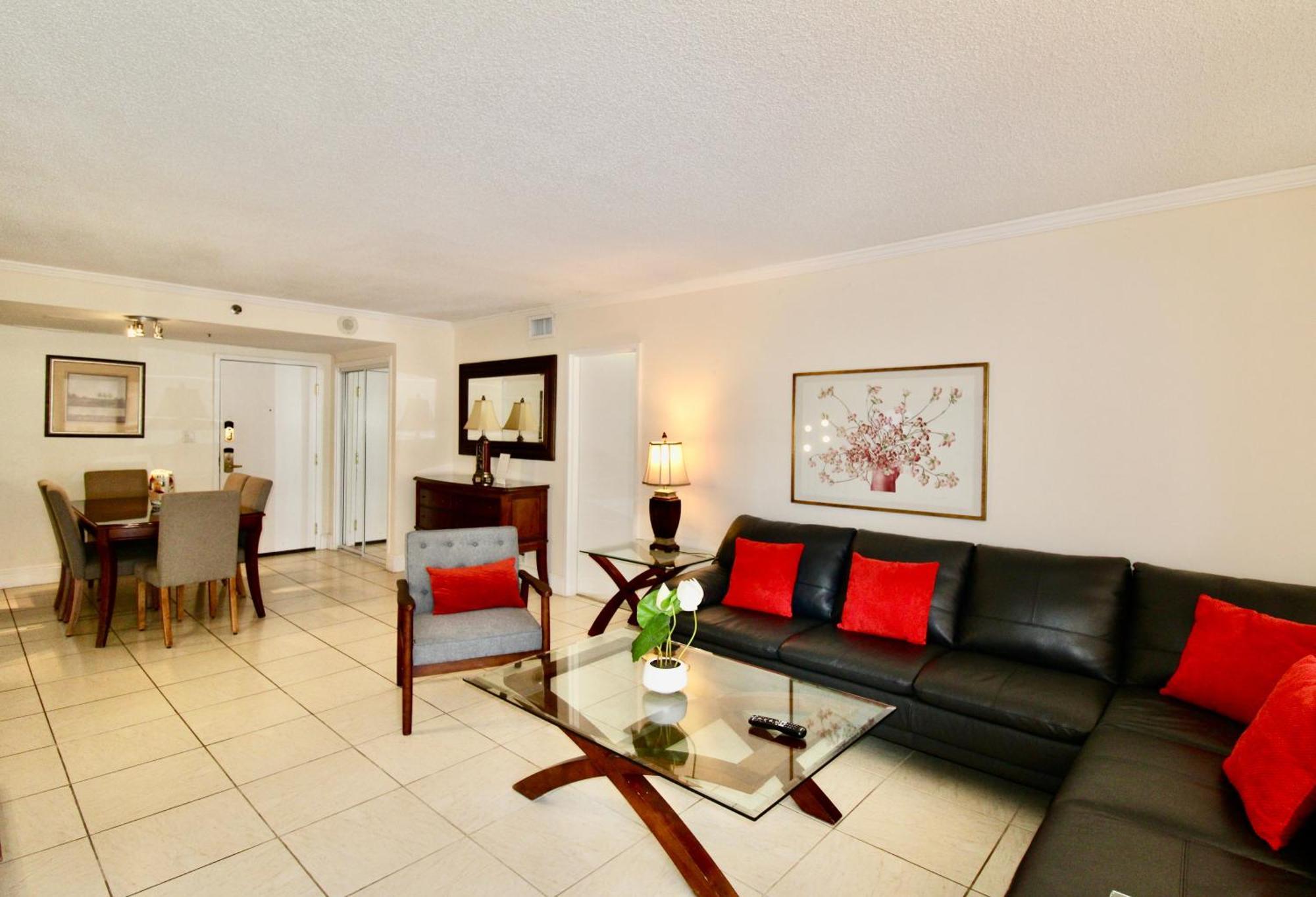 מיאמי ביץ' Alexander 1211 Beachfront Condo With Direct Beach Access, 2 Pools, Sauna, Gym מראה חיצוני תמונה