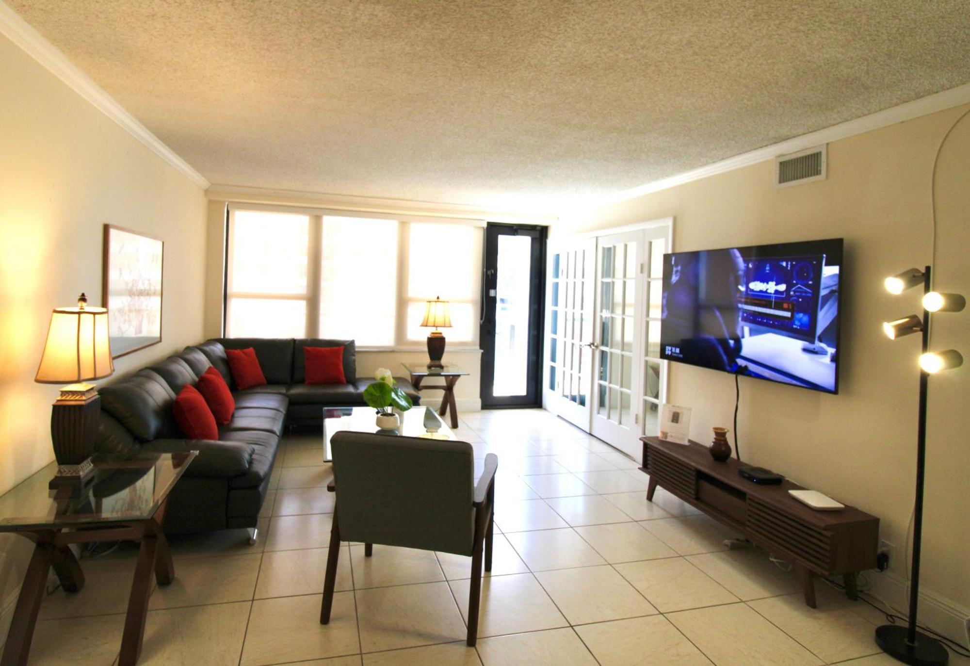 מיאמי ביץ' Alexander 1211 Beachfront Condo With Direct Beach Access, 2 Pools, Sauna, Gym מראה חיצוני תמונה