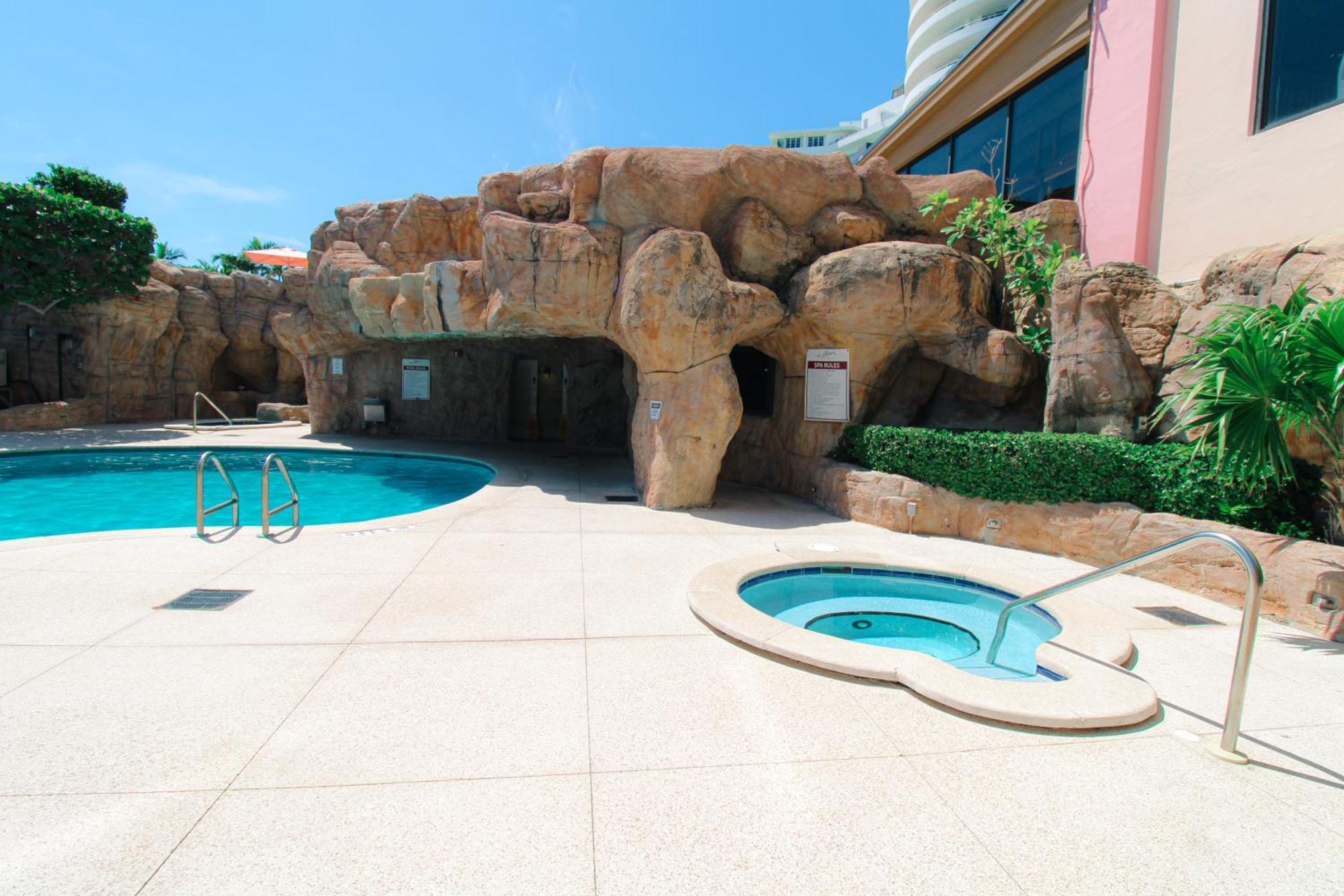 מיאמי ביץ' Alexander 1211 Beachfront Condo With Direct Beach Access, 2 Pools, Sauna, Gym מראה חיצוני תמונה