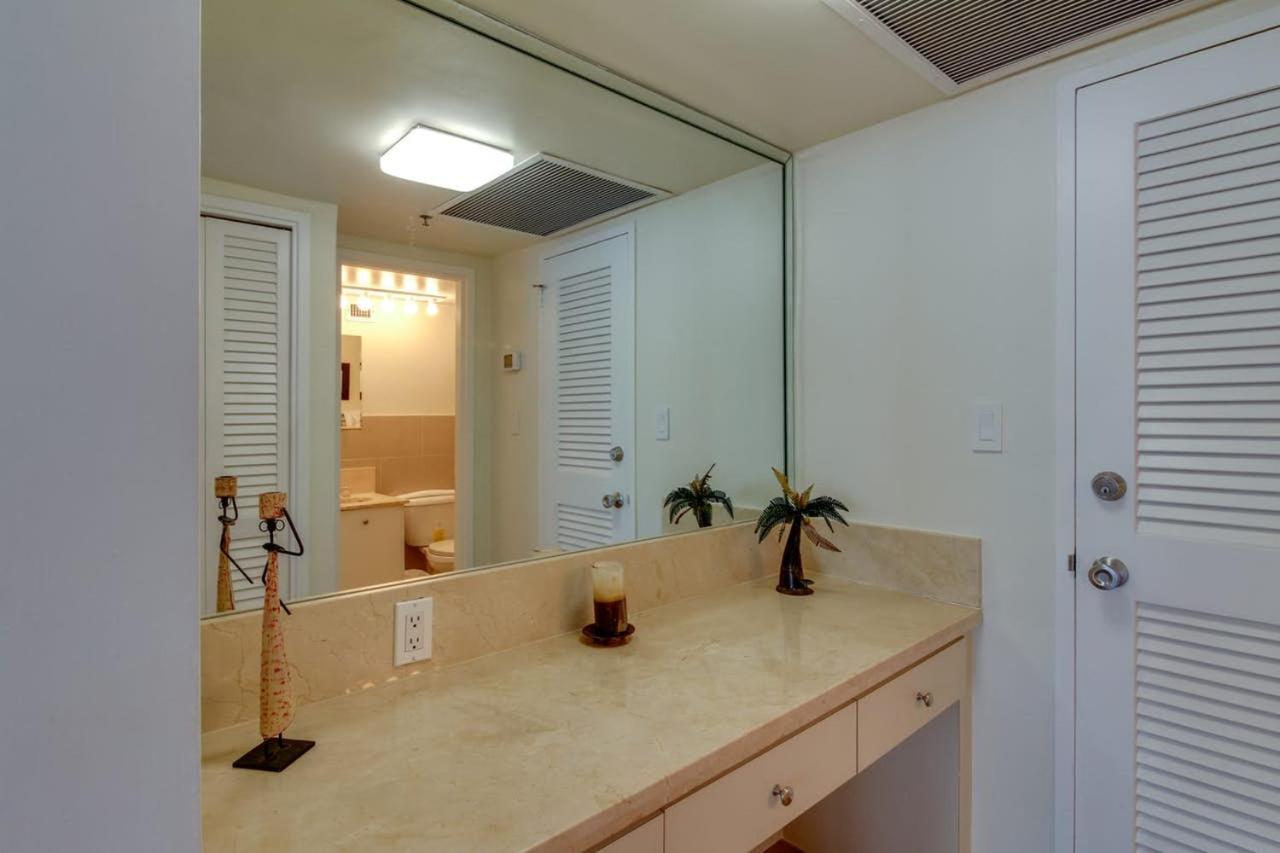 מיאמי ביץ' Alexander 1211 Beachfront Condo With Direct Beach Access, 2 Pools, Sauna, Gym מראה חיצוני תמונה